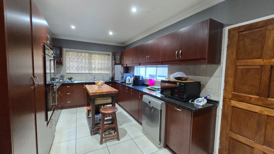 4 Bedroom Property for Sale in Bayswater Free State
